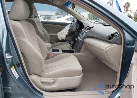 2009 Toyota Camry Le z USA, uszkodzony, nr VIN 4T1BE46K39U835828